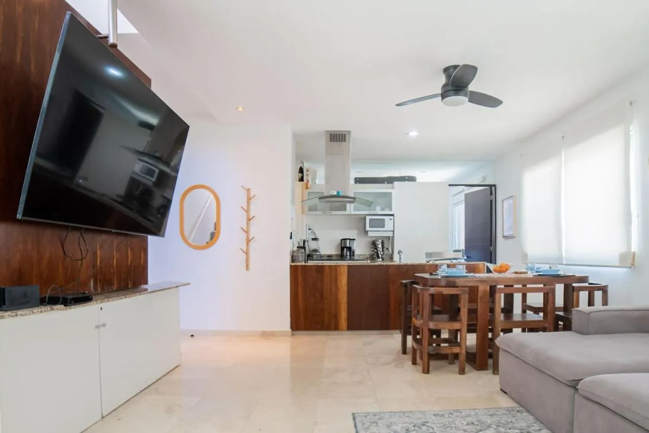 Apartment Papaya 20 Super Central Ph 2 Bedroom With Private Rooftop - Jacuzzi Playa del Carmen Mexico